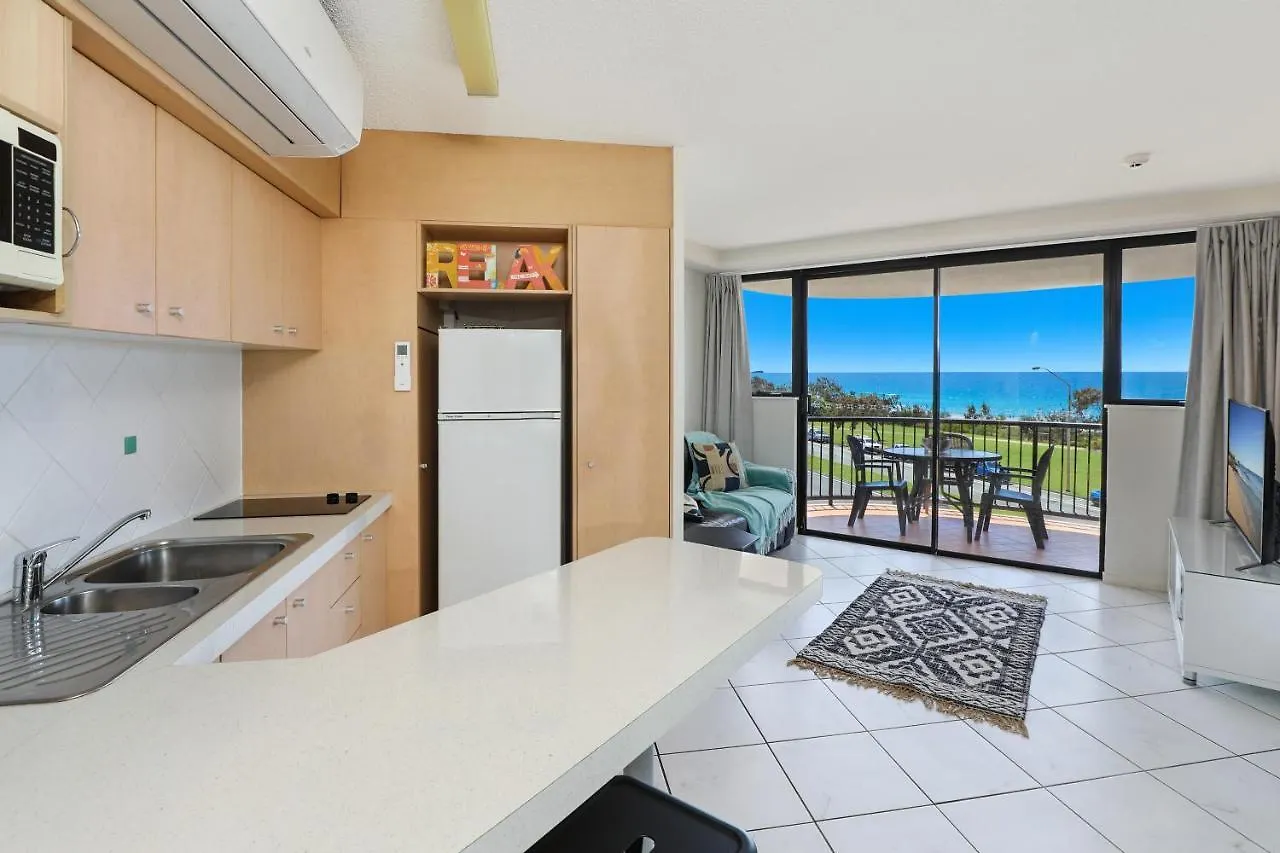 Ocean Boulevard Alexandra Headland Aparthotel